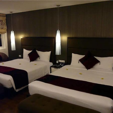 Hotel Orchid Kochi Luaran gambar